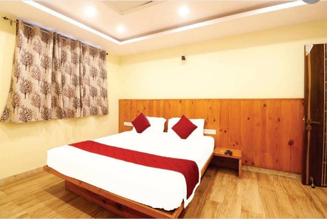Hotel Royal Orbit Bangalore Exterior foto